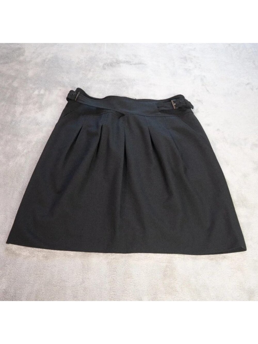 BCBGMAXAZRIA Women's 8 Black Pleated A-Line Buckle Skirt